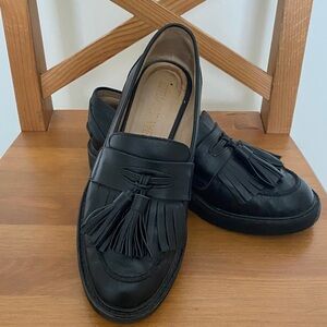 Stuart Weitzman Black Leather Tassel Loafers, sice 5.5